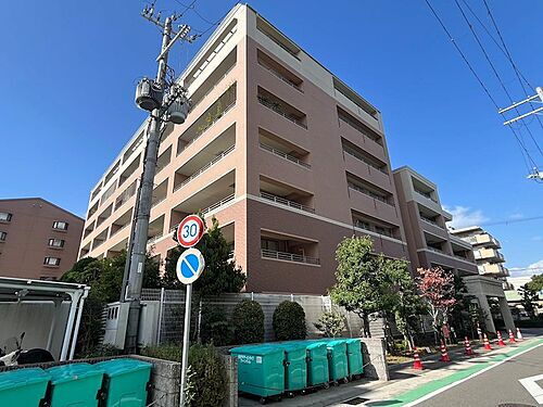 兵庫県西宮市野間町 7階建