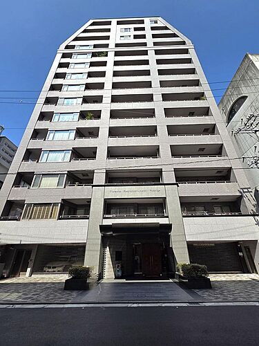 広島県広島市中区上幟町 15階建