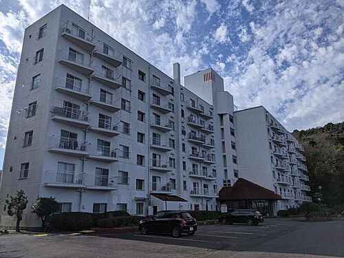 静岡県伊東市岡 8階建