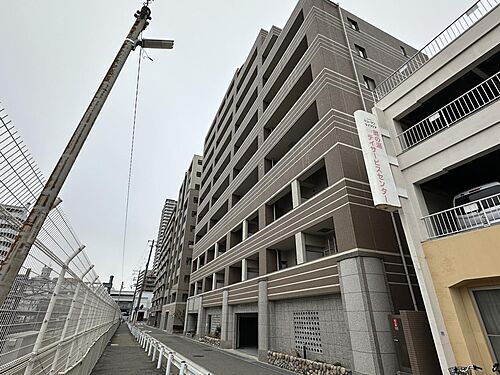 兵庫県神戸市灘区灘北通９丁目 10階建