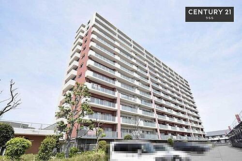 プレジール牛久オペラスクエア 南東向き&3階部分で日当り眺望良好!買い物施設も徒歩圏内の便利な立地!LDKや居室天井が高く開放的&全室6帖以上ゆとりの3LDK!オートロックや宅配BOX完備、ペット飼育可などおすすめ満載!