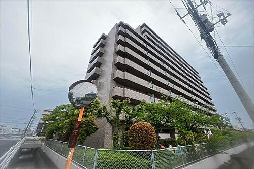 岡山県岡山市南区福富中１丁目 11階建