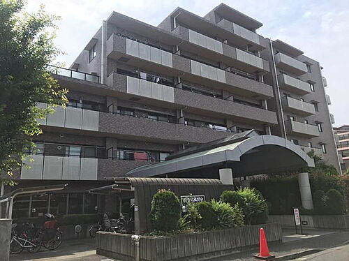 東京都府中市白糸台３丁目 9階建